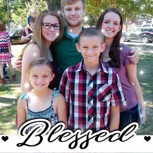 Meet your Posher, Melissa